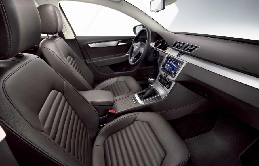  Volkswagen Passat Variant 2010 года  (фото 21 из 31)